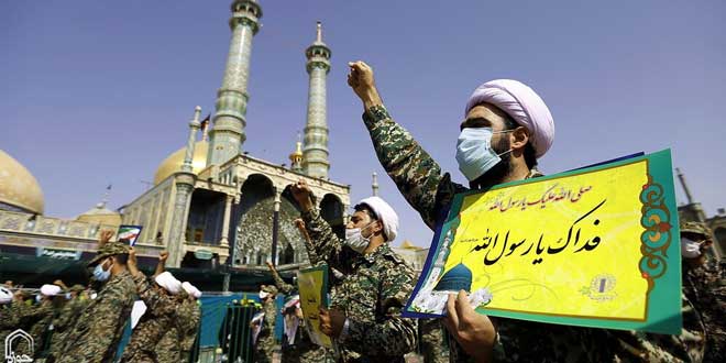 بالصور.. وقفة احتجاجية بقم المقدسة تنديدا للإساءة المتكررة لرسول الله “ص”