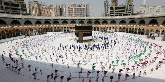 رهبر انقلاب اسلامی در پیام حج، راه جبران عقب‌ماندگی کشورهای اسلامی را مقاومت خواندند؛