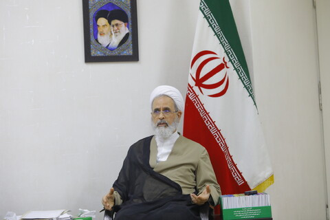 آیت الله اعرافی: