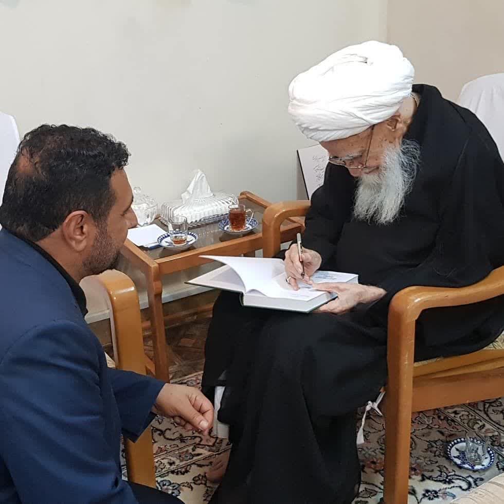 گفت‌وگوی پایگاه اطلاع رسانی دین پژوهان کشور با مدیر مسئول شورای دین پژوهان و دبیرکل مجمع جهانی شیعه شناسی درباره شخصیت فقهی ، میراث علمی و تأثیرات جهانی مرجعیت مرحوم  شیخ الفقهاء آیت‌الله العظمی شیخ لطف الله صافی گلپایگانی اعلی الله مقامه الشریف